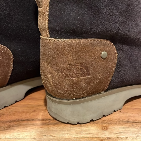 The North Face brown boots - Picture 6 of 11